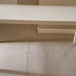 Adjustable Size White Table 