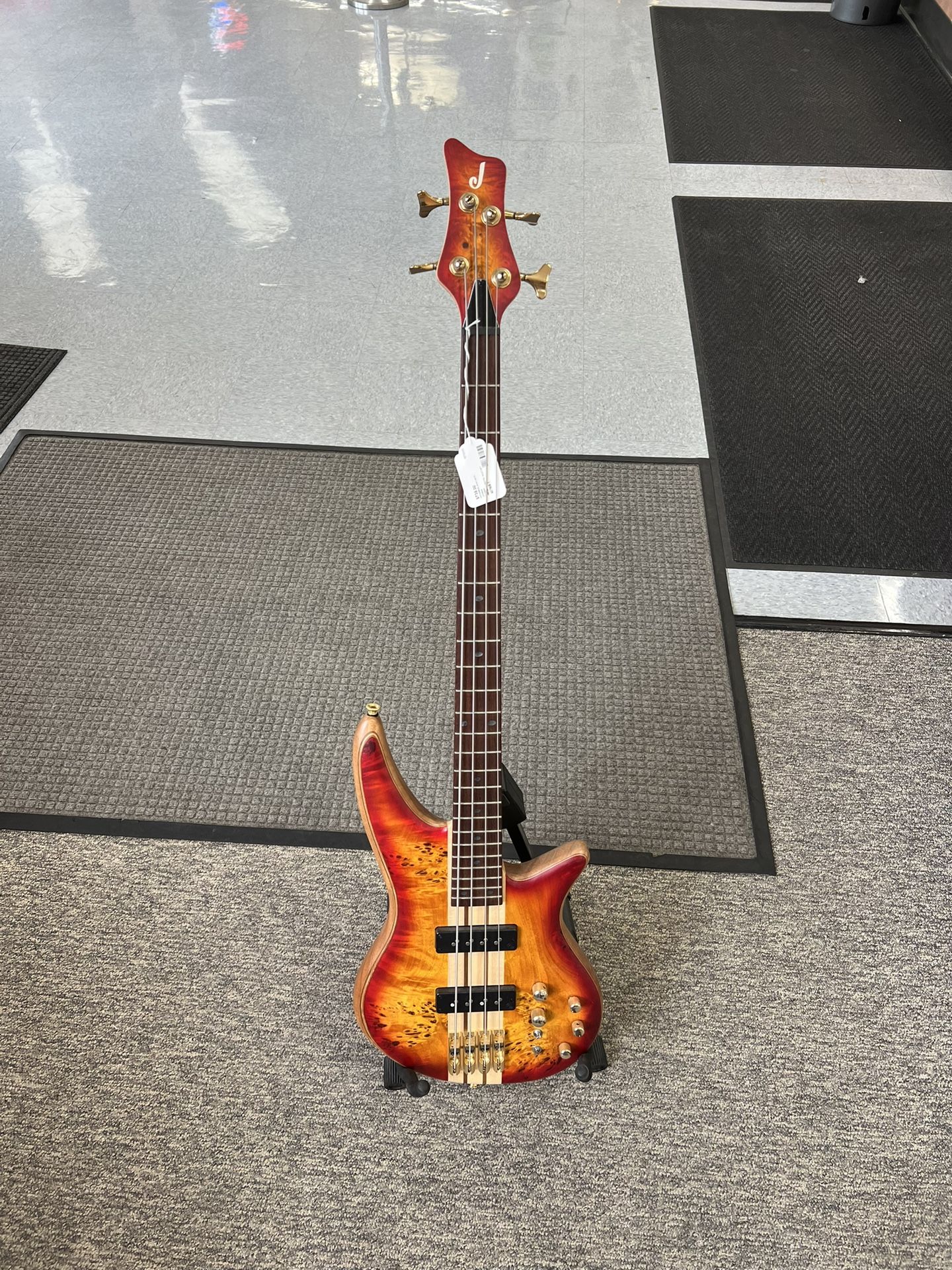 Jackson Pro Series Spectra Bass Guitar