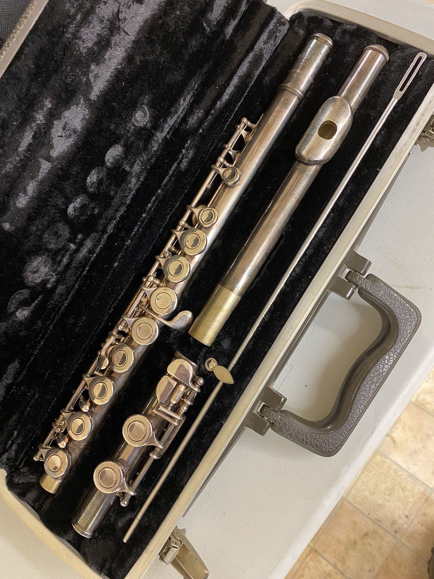 Marching Band Selmer Bundy Flute $120 Firm