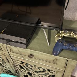 PlayStation 4 with Games