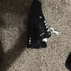 Louis Vuitton Trainer 'Embossed Monogram - Black
