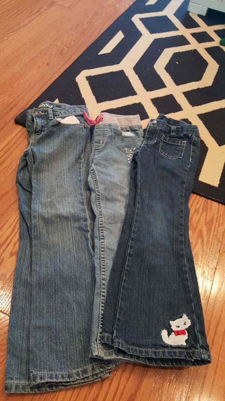 Girls size 5/6 lot jeans all for 8.00