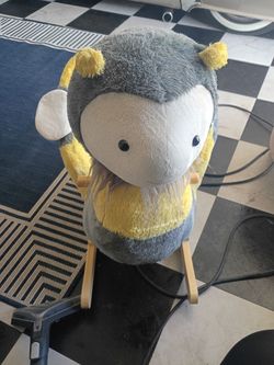 Bumblebee rocking chair