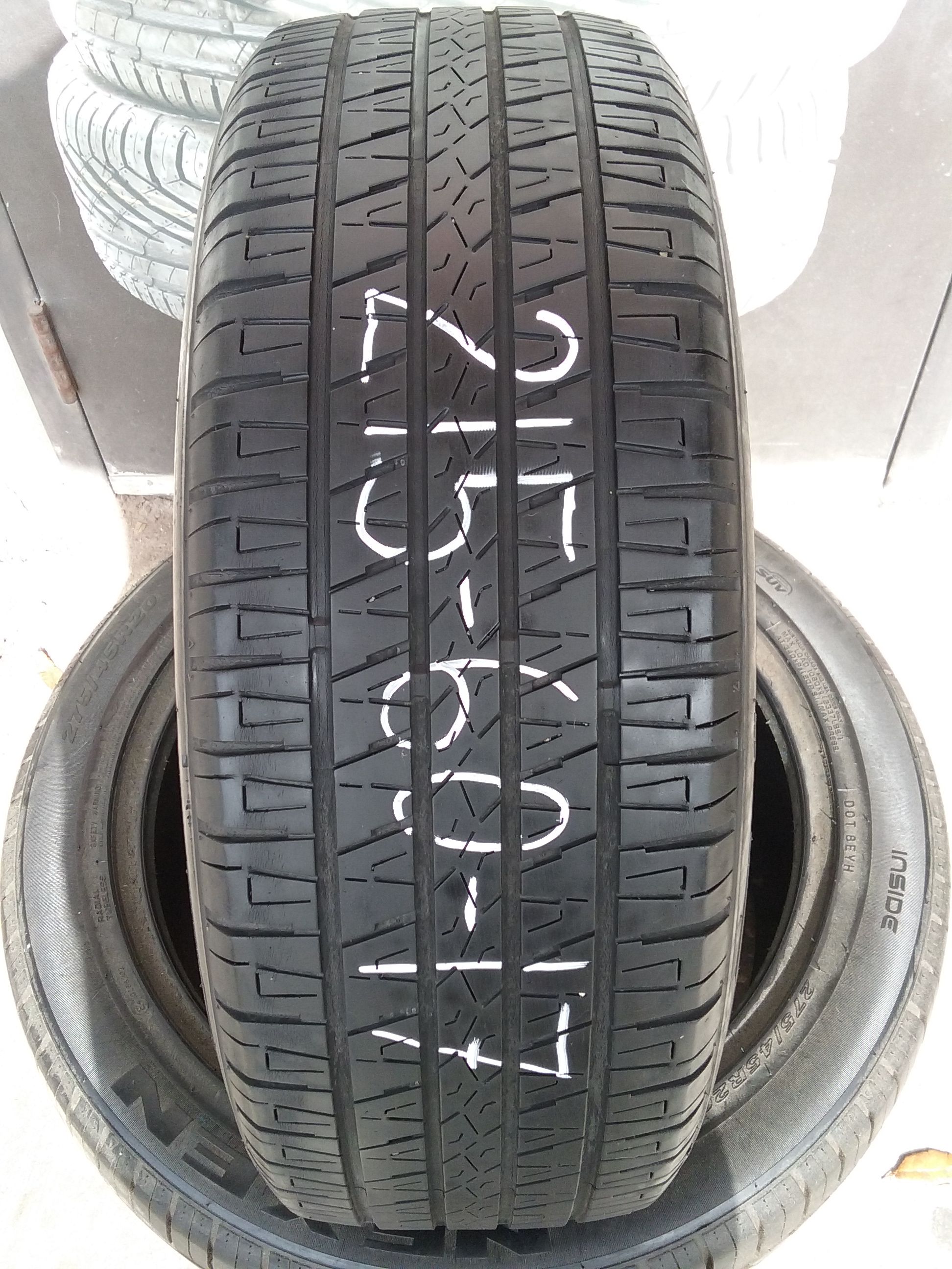 One used 215 60 17 Sailun tire