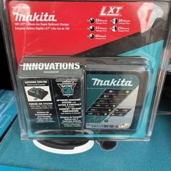 Makita Battery Charger