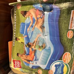 Play Day Deluxe Comfort Pool 