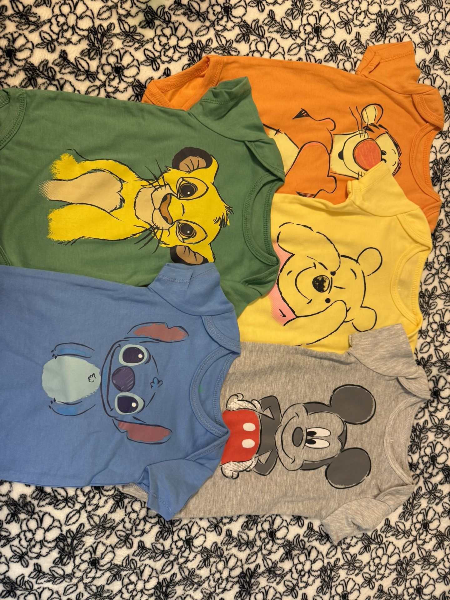 Disney Baby 12M Character Bodysuits - 5 Pack