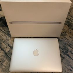 MacBook Pro Early 2015 with 256 GB SSD, 16 GB Ram