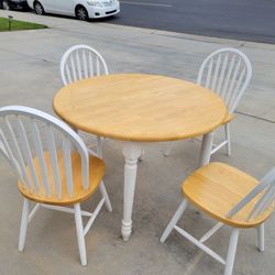 Kitchen Dinette 