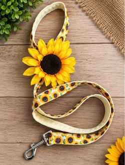 Sunflower dog leash