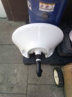 Pedestal sink