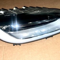 Tesla Model X - RH Side Headlight 
