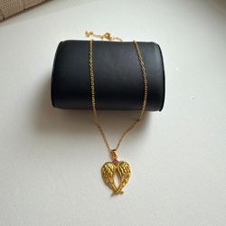Gold plated angel wing pendent