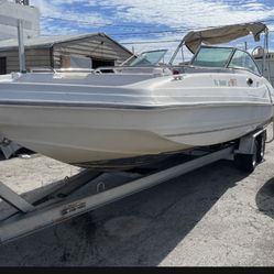 2003 Hurricane 237 Sundeck