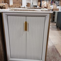 24in Bathroom Vanity With Top & Sink