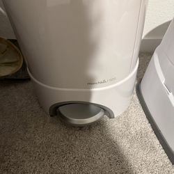 Munchkin UV diaper genie