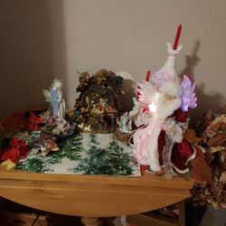 BEAUTIFUL  NATIVITY LIGHTED AND MUSICAL PLUS LIGHTED ANGEL AND MORE BRAND NEW MAKE OFFER 
