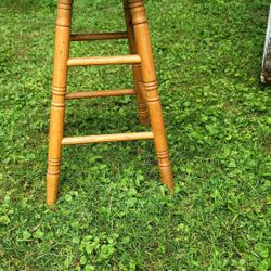 Swivel Stool
