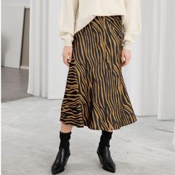 Stockholm Atelier and Other Stories Zebra skirt size 2