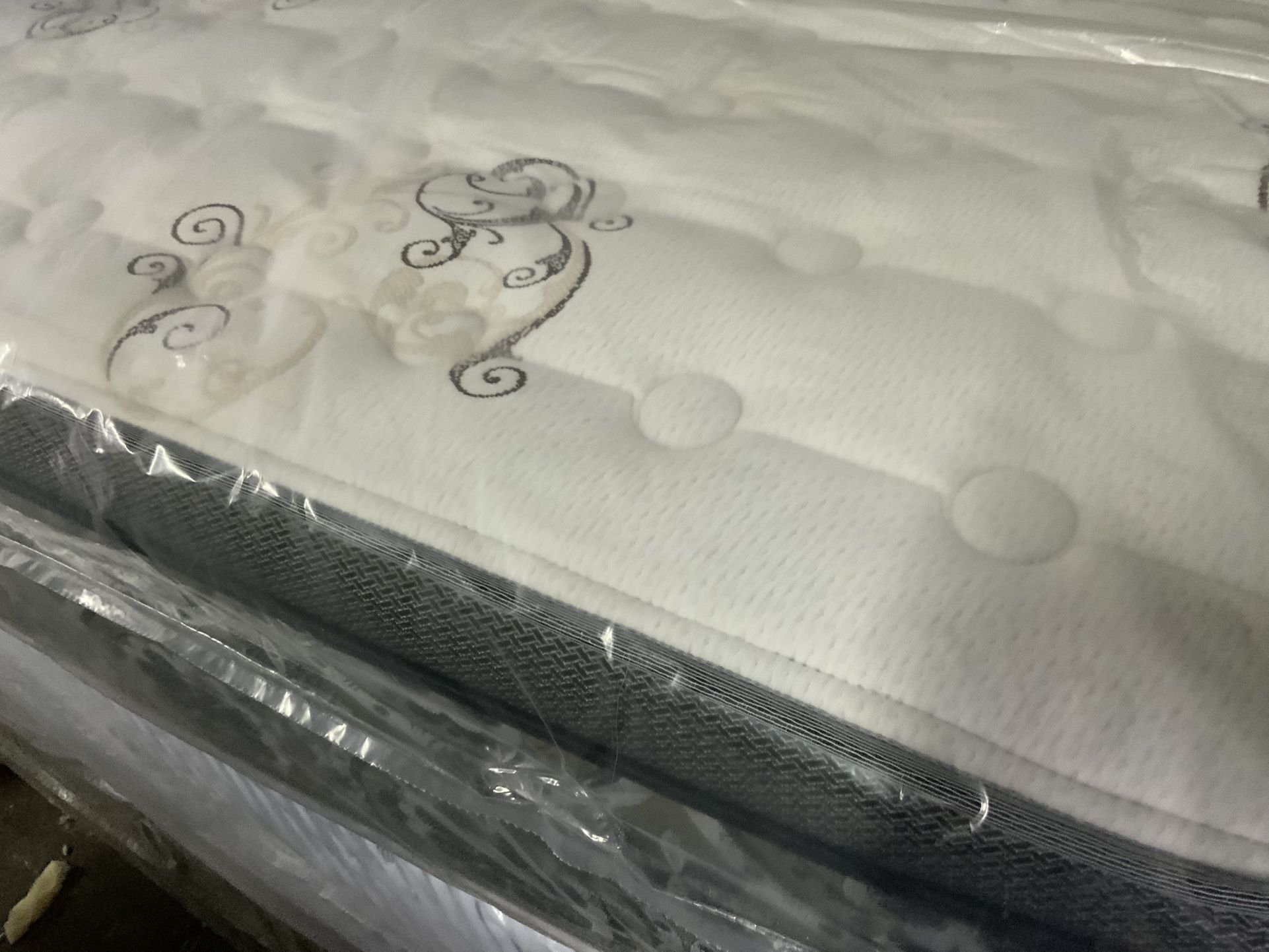 Brand New Pillow Top Queen Size Mattress And Box