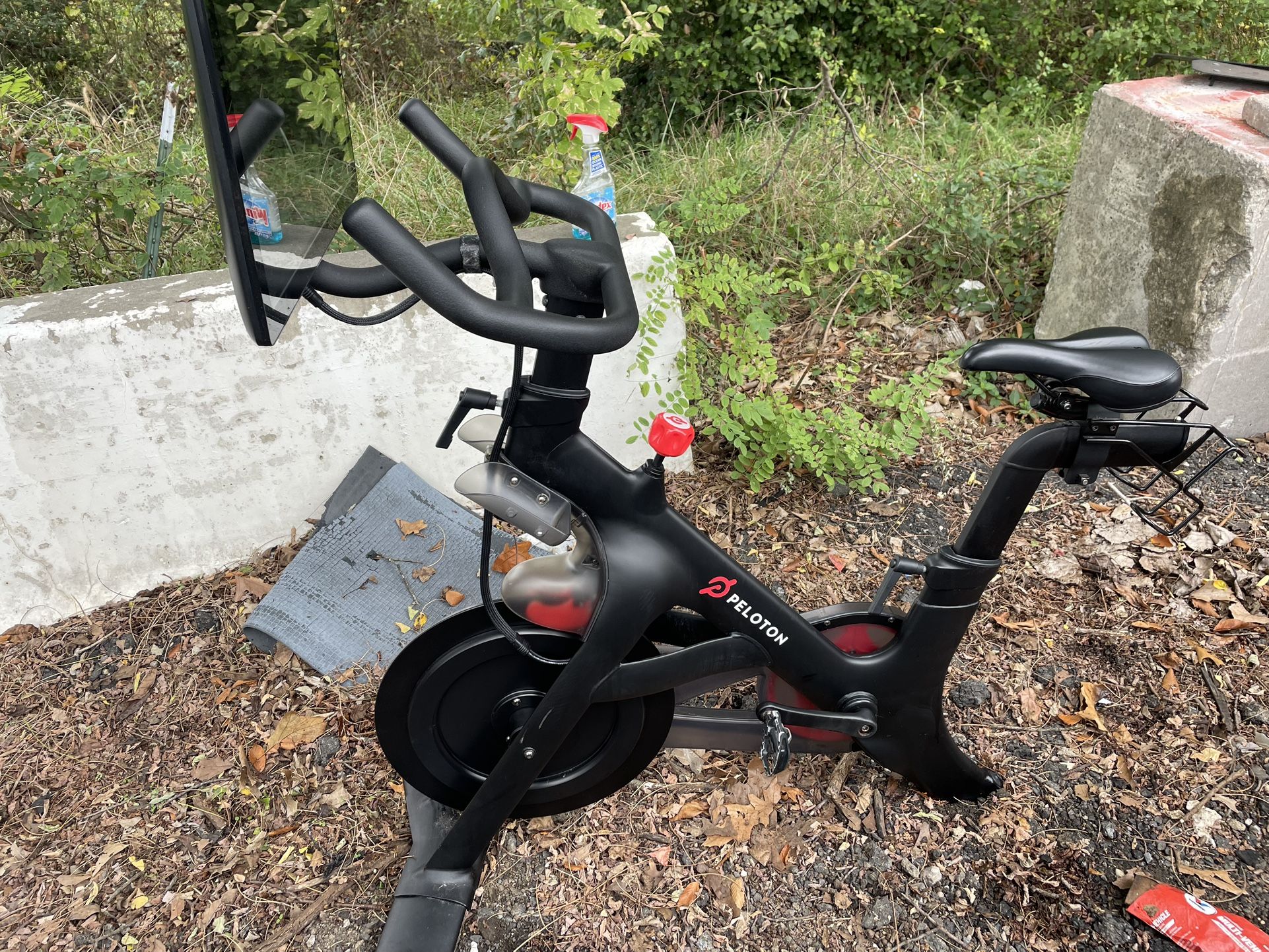 Peloton For Sale, Must Pick Up Near Andrew’s Airforce Base 