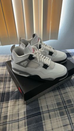 Jordan Retro 4 White Cement  Size 11