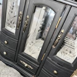 Vintage Jewelry Box 