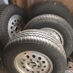 P235/70R15 102T