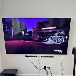 Samsung 75 inch TV - 2018 Model 