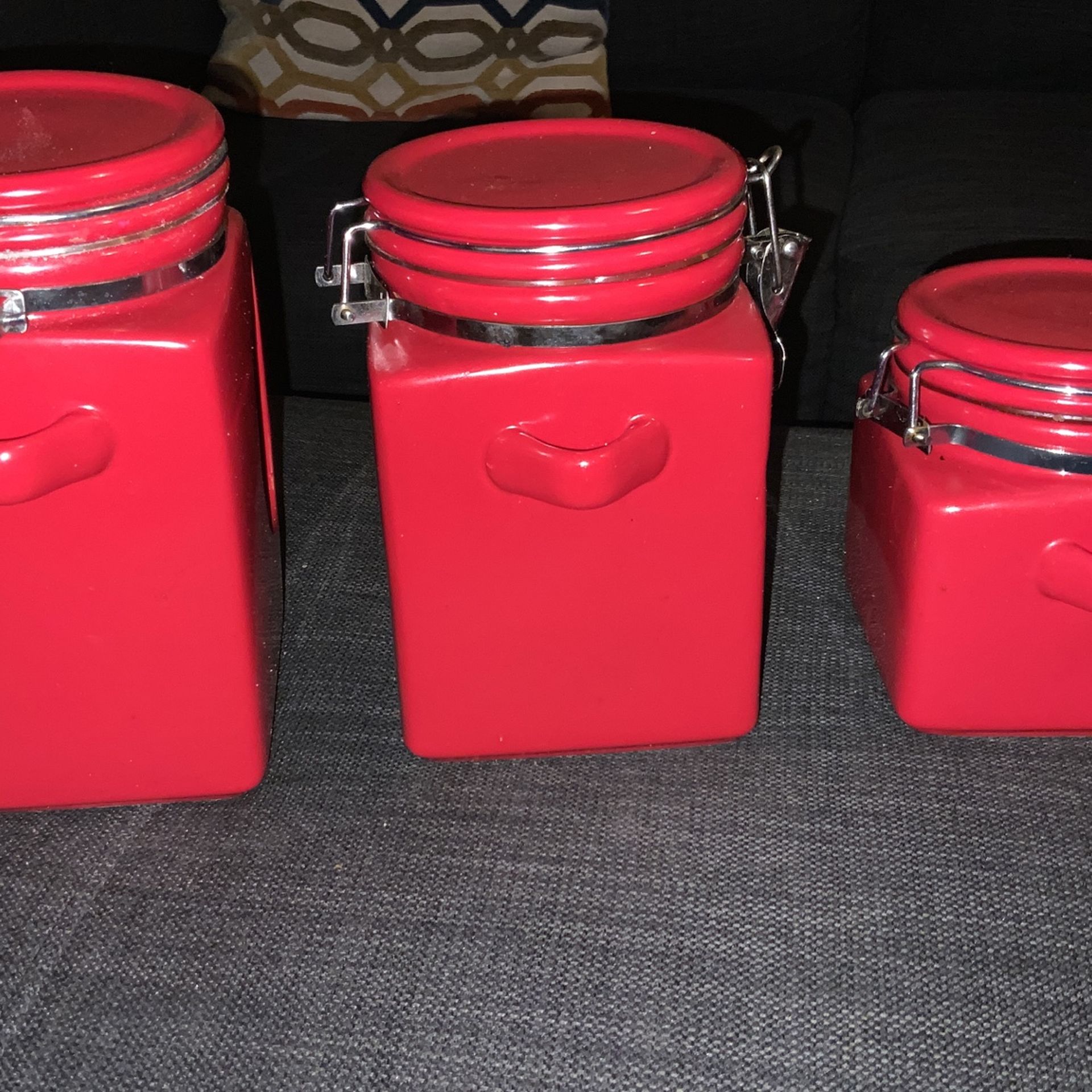 Flour , Sugar , Containers