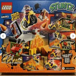 🏍 Lego 60293 City Stunt Park Building Kit 170 Pcs Playset🆕