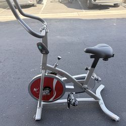 Sunny Health & Fitness Spin Bike - Great Condition (Mechanical)