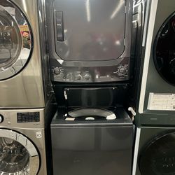GE 27in Washer And Dryer Stackable Unit We Are In The Blue Building 🟦