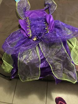 Girl costume size 5