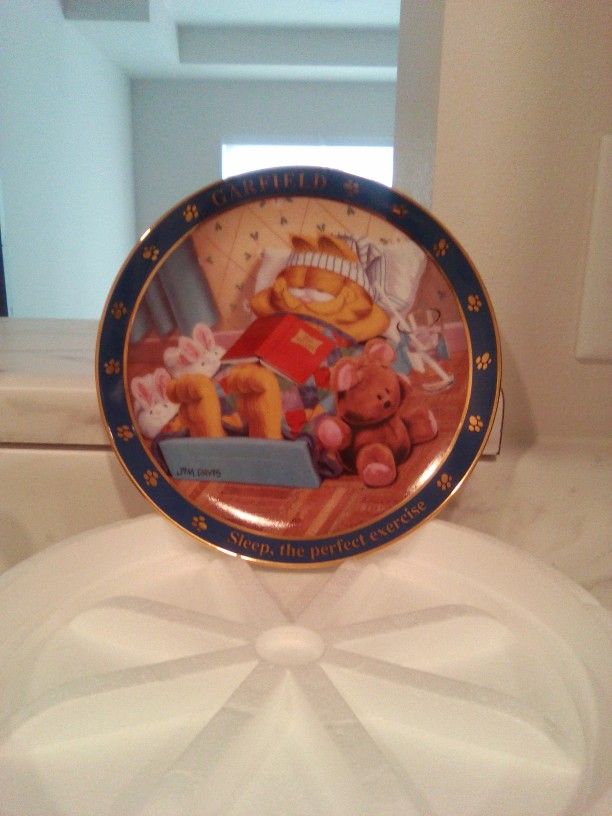 The Danbury Mint "Garfield Plate"