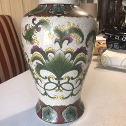 Antique China vase