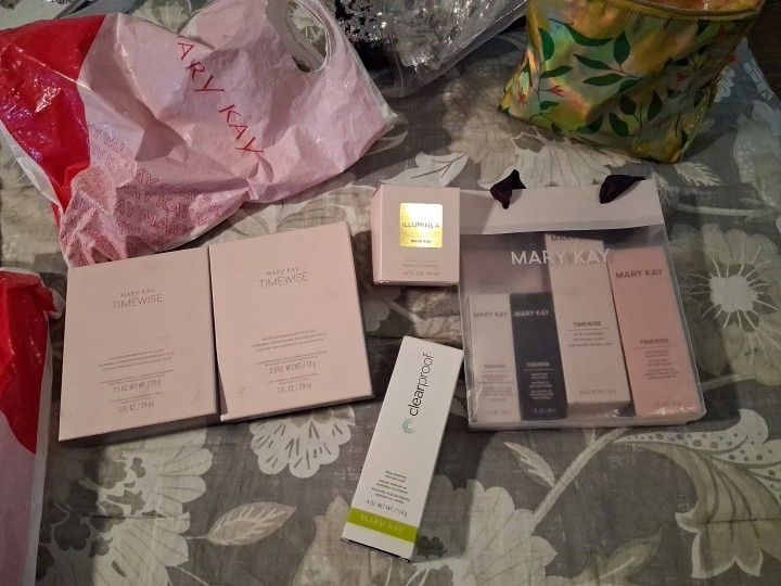 Whole Mary Kay Time wise Collection