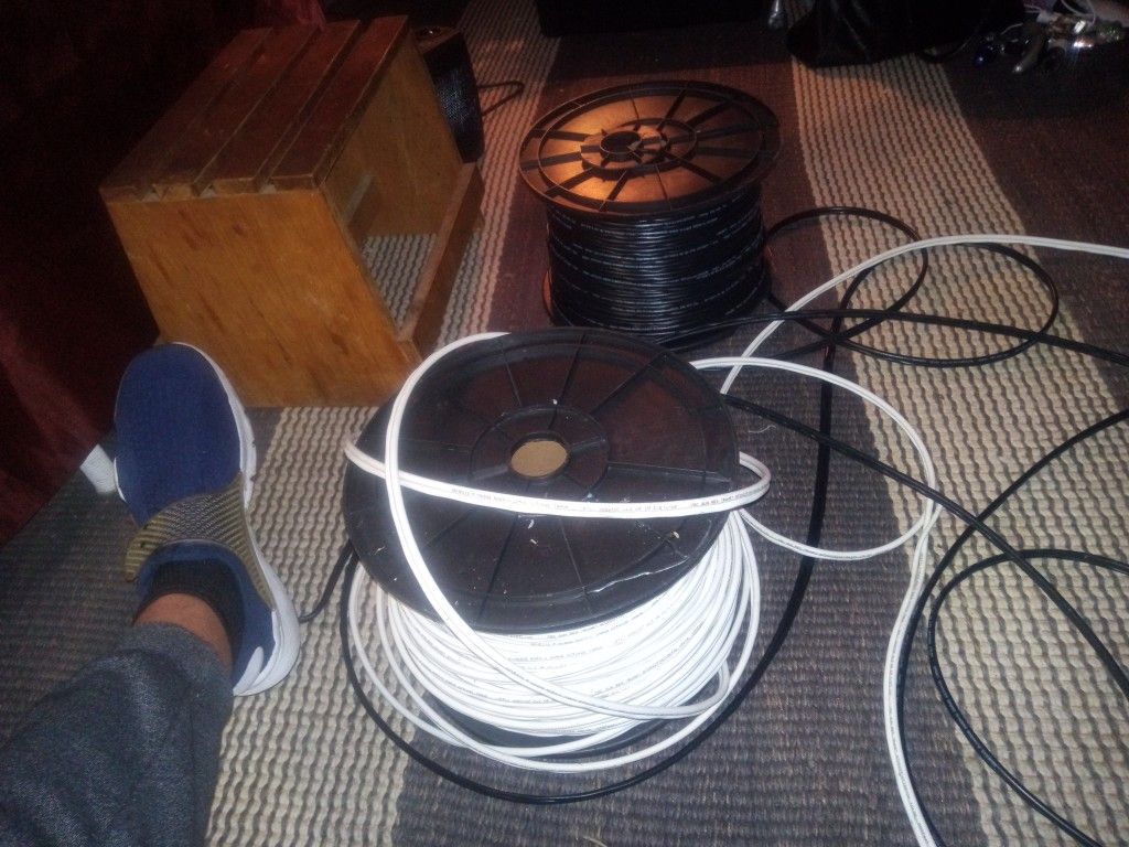 Each 500 Foot Genesis P/N6508 RG59/U 20)AWG CCTU+2C18WG