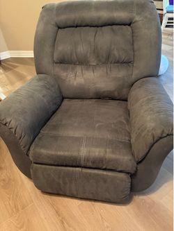 Recliner (have 2)