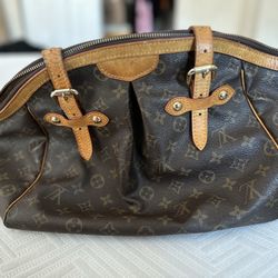Pre Owned Louis Vuitton 