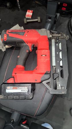 Finish nailer