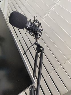 External Microphone With Stand 