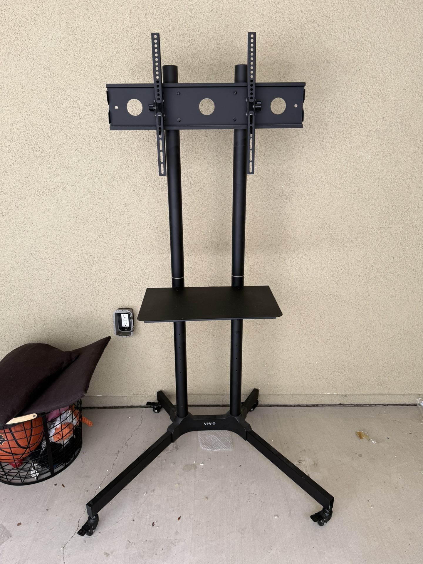 VIVO Mobile TV Cart
