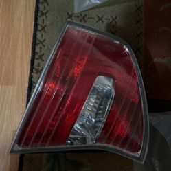 2005 Subaru Legacy Taillights