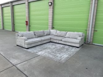 *Free Delivery* Ashley Sectional Couch Sofa