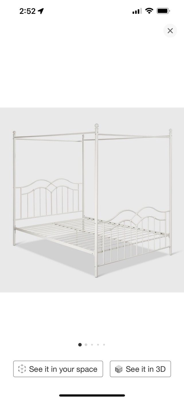 Canopy Bed 