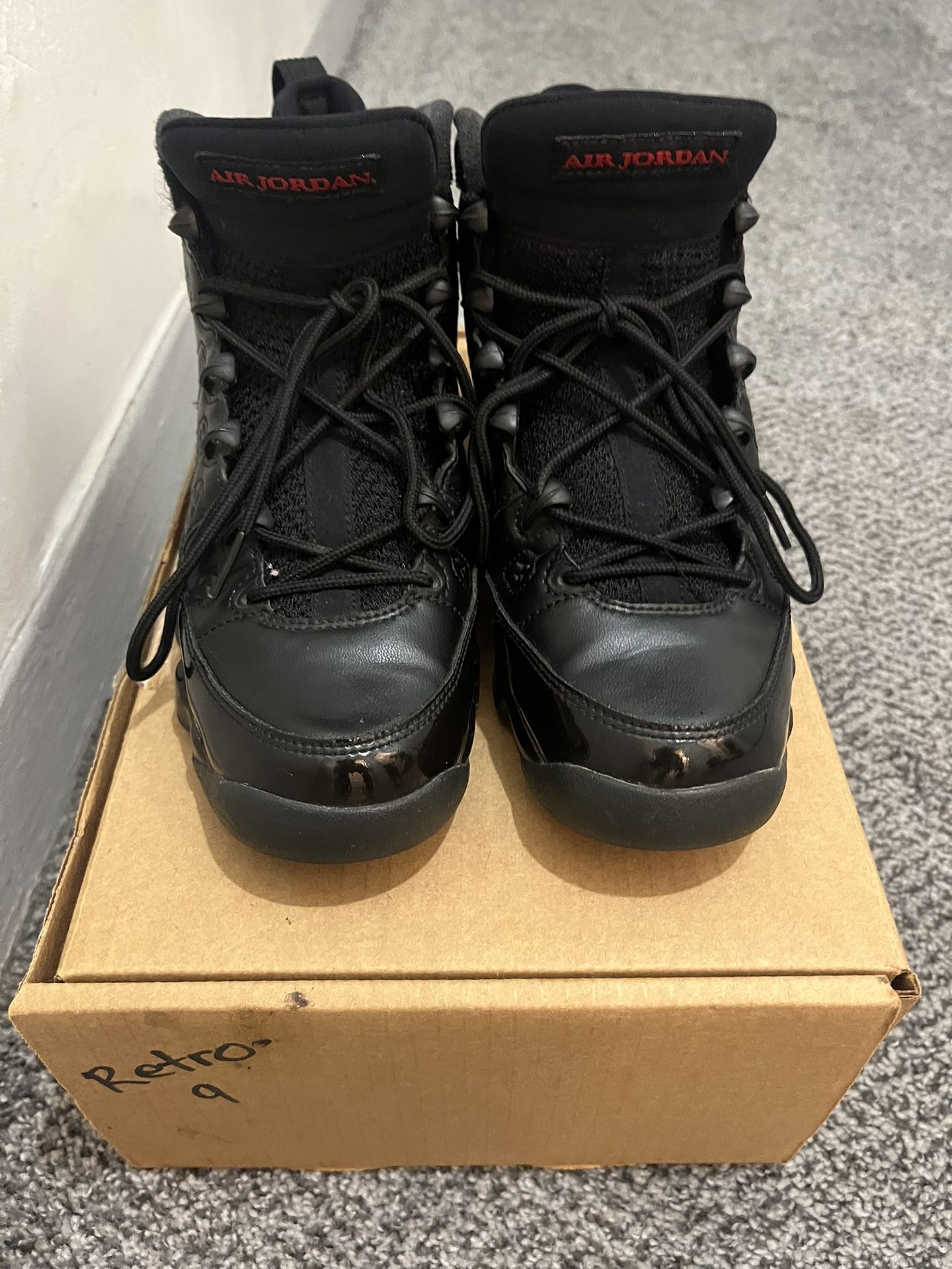 Air Jordan Retro 9 Size 5.5Y