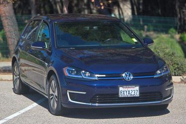 2017 Volkswagen e-Golf
