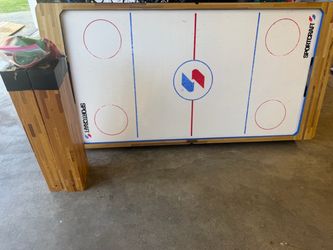 Air Hockey Table