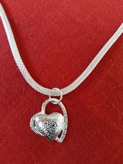 925 Sterling silver Hart pendant with necklace